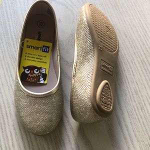 NEW! Smart Fit kid shoes size 13